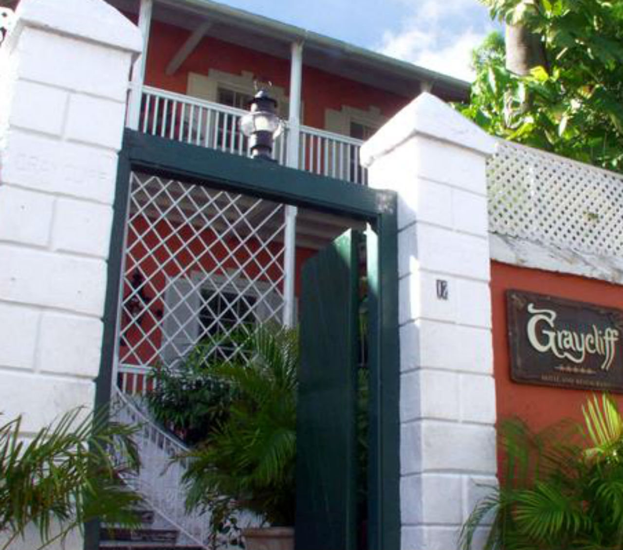 Graycliff Hotel Nassau Esterno foto